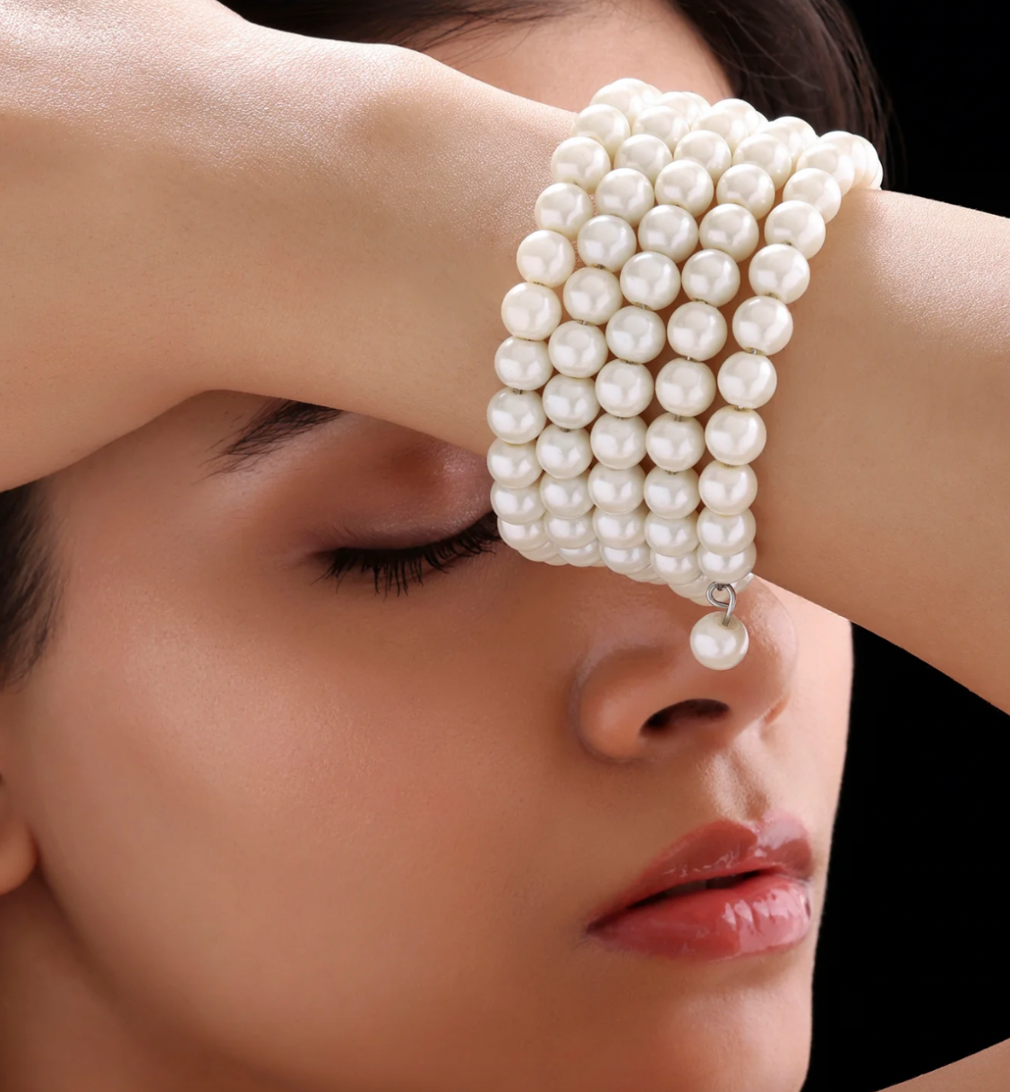 Multilayered Spiral Pearl Bracelet